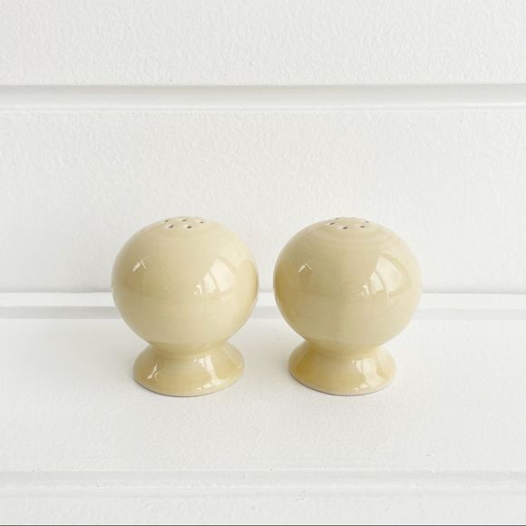 Fiesta Homer Laughlin Ivory Salt and Pepper Shakers - Picture 3 of 4